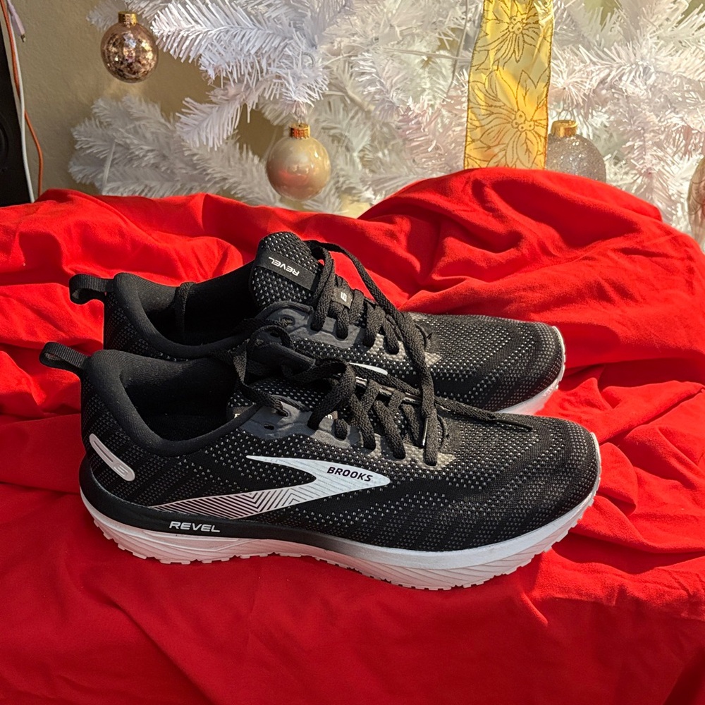 Brooks Black and White Athletic Sneakers
